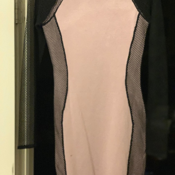 Dress - Picture 4 of 4